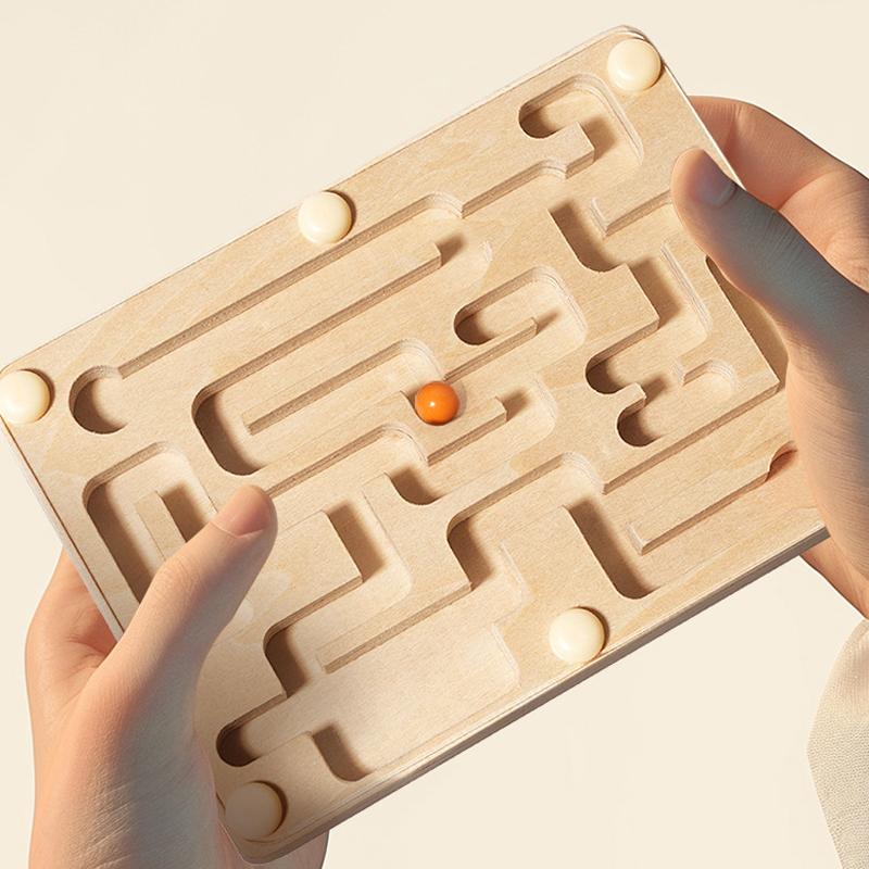 Маленький деревянный лабиринт  – обзор и цена Board Game Idea