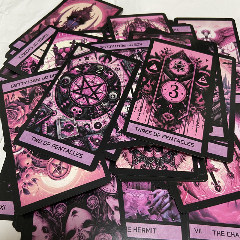Розовая готическая колода Таро – обзор и цена Board Game Life